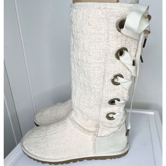 Ugg Heirloom Lace Up Tall Boots in Cream Size 6 #100693 - Picture 4 of 8